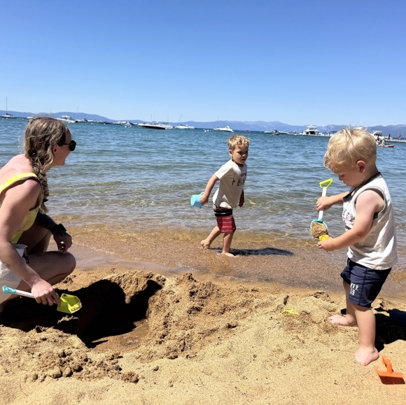 Meet your Posher and stay-at-home mom, Kate - Picture 3 of 3